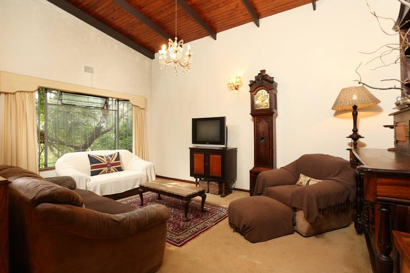 5 Bedroom Property for Sale in Mossel Bay Central Western Cape